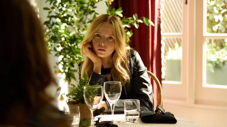 Ellie Bamber on Her Super Transformation for ‘Moss & Freud’