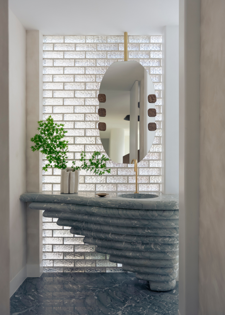 This Magnetic Soap Holder Will Sort Your Bathroom Clutter |