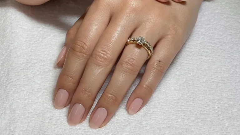 Chiffon Nails Are The New Celebrity Go-To Chiffon Nails Are The New Celebrity Go-To