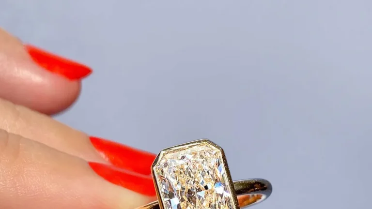 Radiant Cut Engagement Rings: What to Know About the Sparkling Stone Radiant Cut Engagement Rings: What to Know About the Sparkling Stone