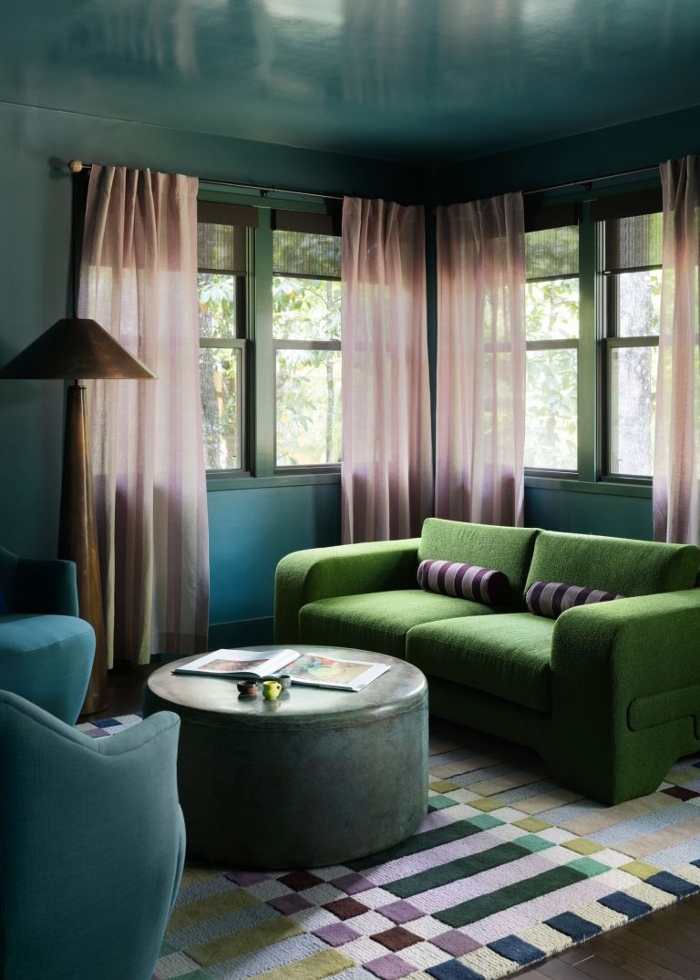 Designers’ Favorite Paint Shades to Color Drench a Room In
