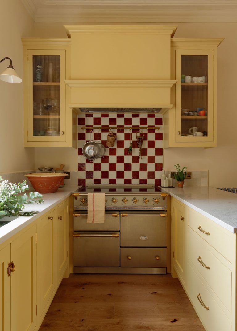What Color to Paint Your Kitchen, Based on Color Psychology