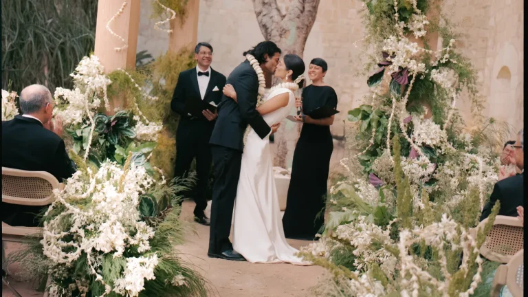 The Bride and Groom Blended Their Indian Heritage With Local Traditions at This Oaxacan Wedding