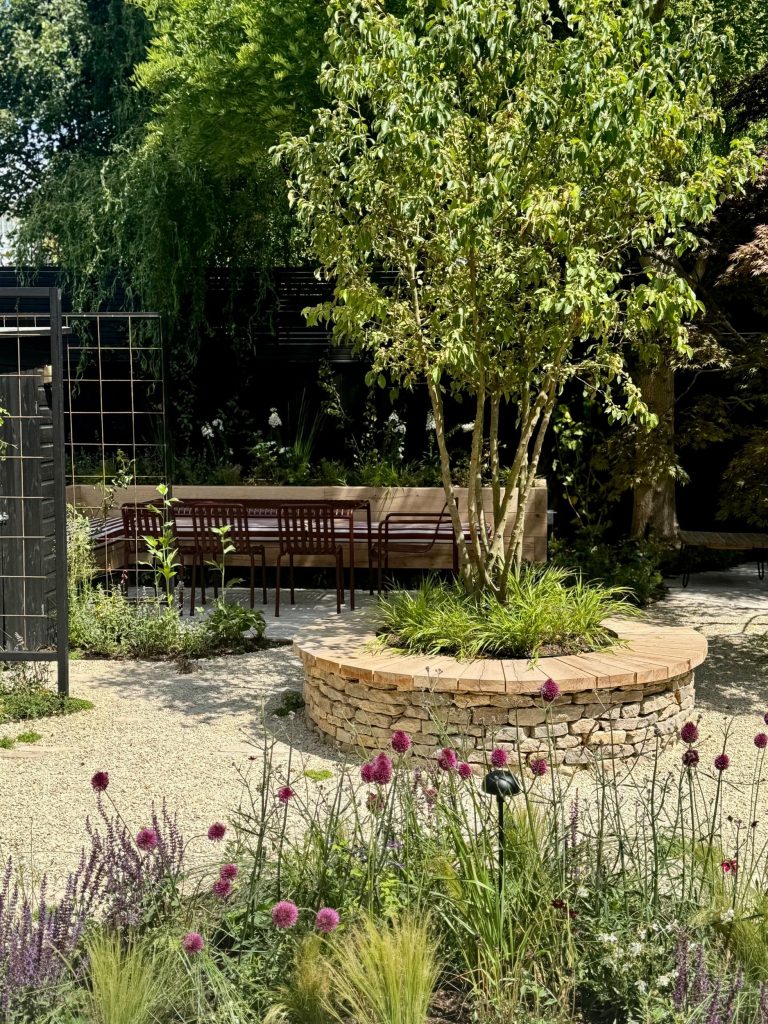 Sorry Trellis, but This Is a More Stylish, Inexpensive Screen for Gardens