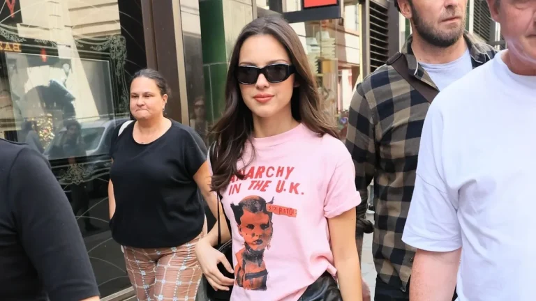 Is Olivia Rodrigo Out Here Bidding on Vintage Tees?