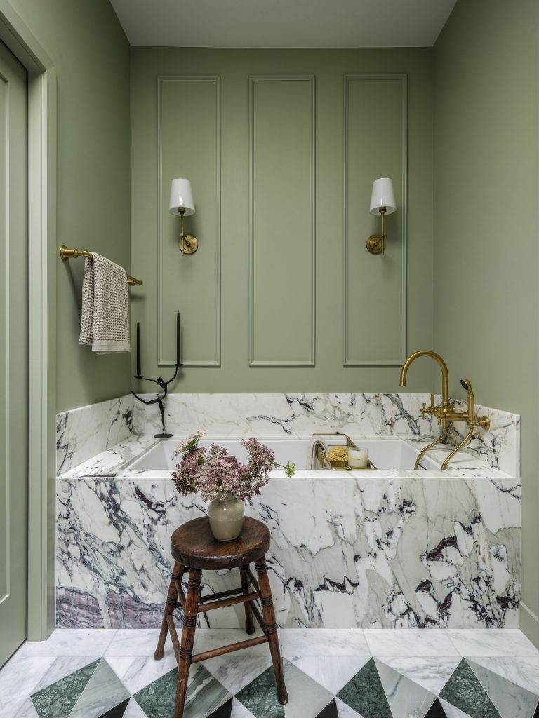 What Color to Paint Your Bathroom, Based on Color Psychology