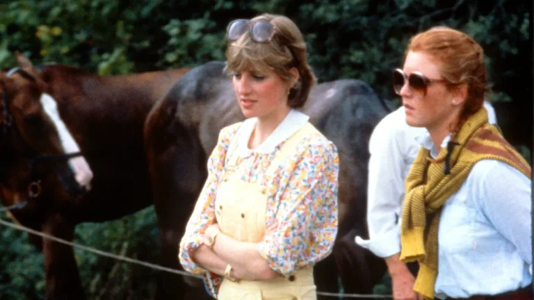 Princess Diana’s Favorite ’80s Summer Shoe Is Trending Again