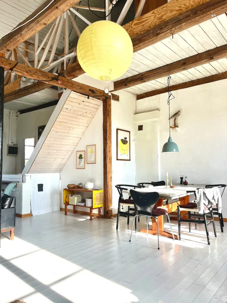 9 Airbnbs in Sweden for a Stylish Midsummer Getaway 9 Airbnbs in Sweden for a Stylish Midsummer Getaway