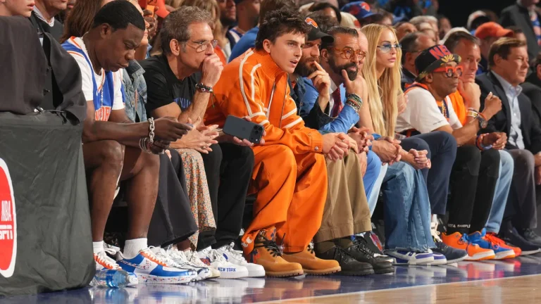 10 Unexpected Fashion Moments You Might Have Missed at the Knicks Game