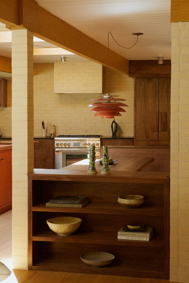 5 Mid-Century Kitchen Trends That Look So Right for 2026