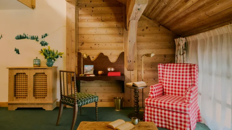 Alpine-Inspired Interiors Are Perfect for Summer, Too